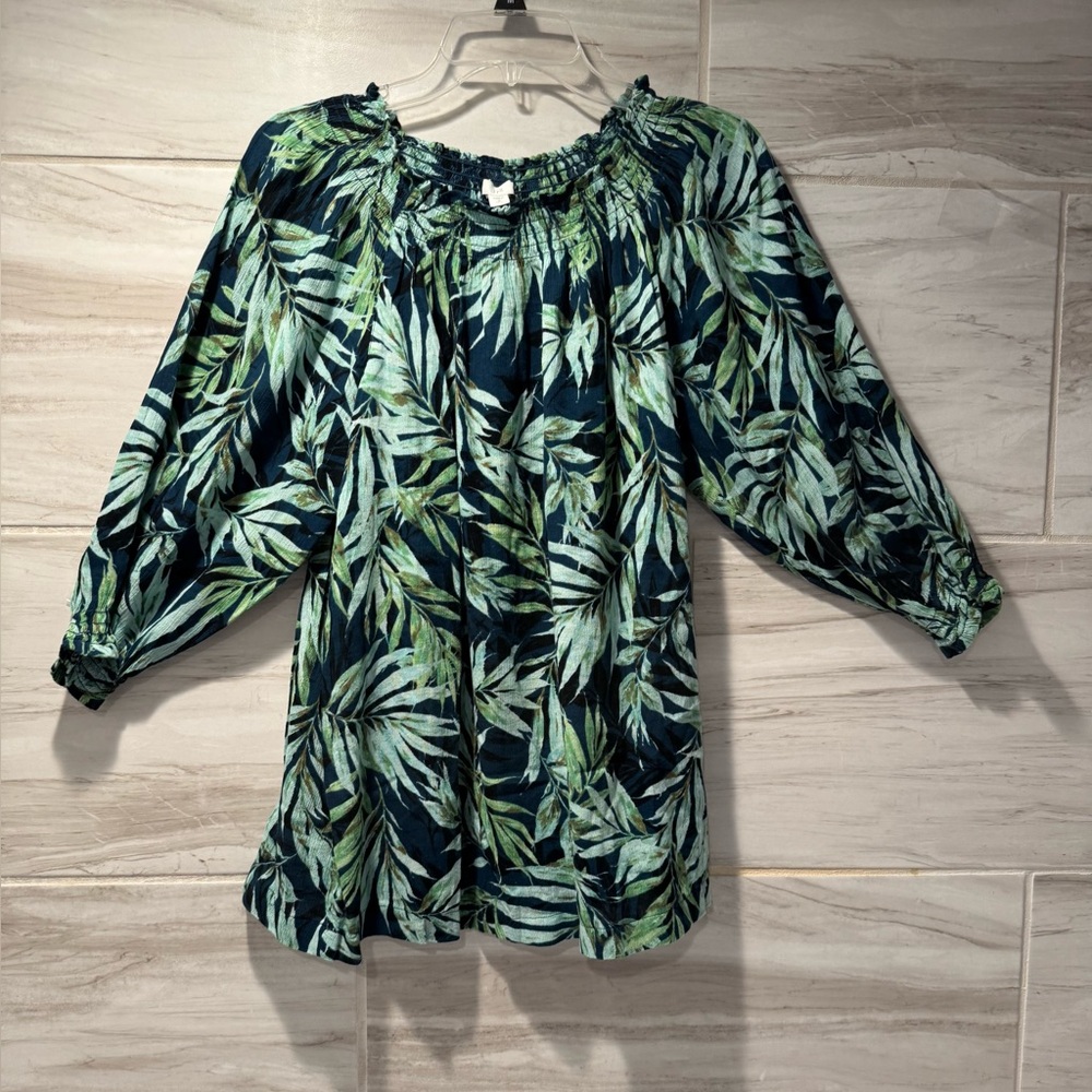 Women’s J Jill Smocked Top Med Floral Tropical
Smocked Convertible Shoulder